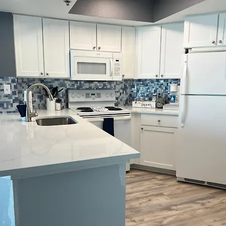 Stylish Oceanview Getaway Modern 1Br At Carolinian Resort